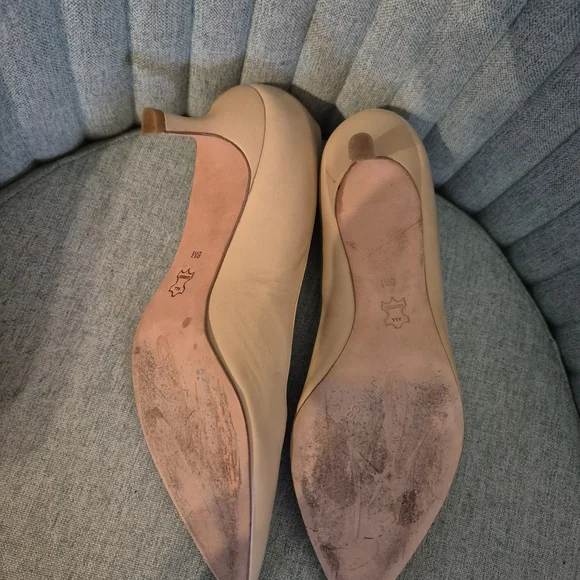 Chic Beige Women's Heels - Picture 6 of 6